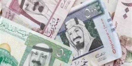 سعر الريال السعودي والدرهم الإماراتي والدينار الكويتي بالبنوك.. اليوم - ترند نيوز