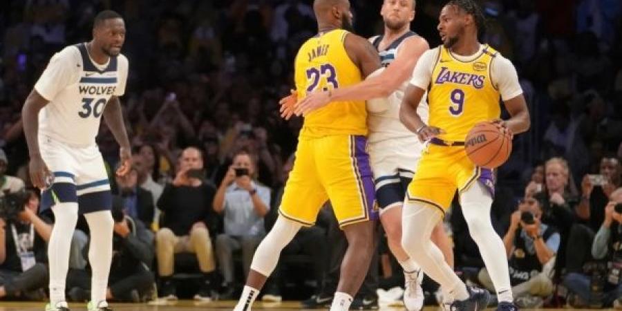 مشاركة تاريخية لليبرون ونجله بروني في NBA - ترند نيوز