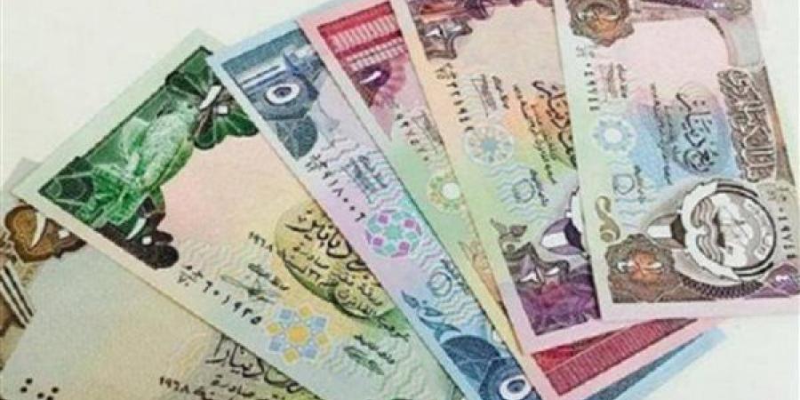 بعد أحداث سوريا.. كم سعر الدينار الكويتي مقابل الجنيه المصري اليوم؟ - ترند نيوز