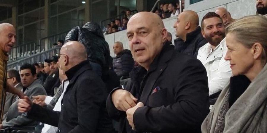 جروس يشاهد مباراة الزمالك والمصرى من مقصورة استاد برج العرب - ترند نيوز