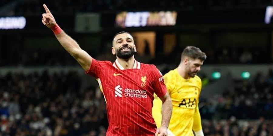 الدوري الإنجليزي| محمد صلاح يدخل تاريخ ليفربول بعد هدفيه أمام توتنهام.. فيديو - ترند نيوز